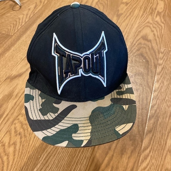 Tapout Cherokee Cap Hat Black  / Camo Woodland - Picture 1 of 7